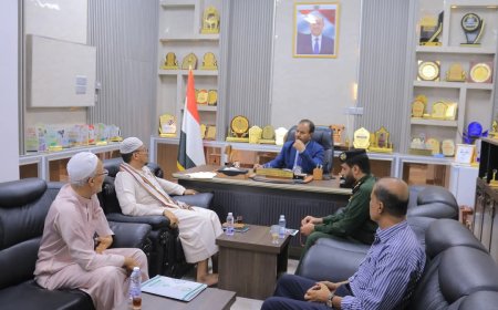 الوكيل العامري يطلع على الترتيبات الجارية لانعقاد المؤتمر القرآني الثالث بسيئون 