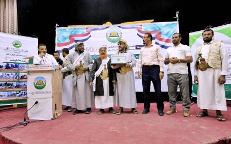تكريم 60 حافظا وحافظةمن المشاركين في مسابقة لآلىء القرآن للموسم الثامن بمأرب