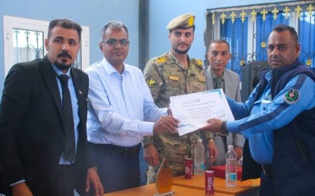 الحماية الرئاسية والمقاومة الجنوبية في صيرة يكرمون القلعة وجنود شرطة السير بالمديرية