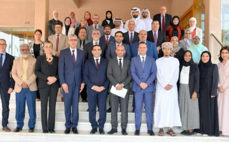 كلية الصيدلة بجامعة عدن تشارك في ملتقى اليقظة الصحية وجودة الهواء في دولة الكويت 