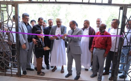 الأمين العام للمجلس المحلي يدشّن أسبوع الطالب الجامعي الثاني بجامعة المهرة