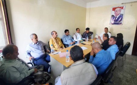 تعز.. المكتب التنفيذي بمقبنة يناقش التنمية والخدمات في اجتماعه الدوري لشهر ابريل 2025م