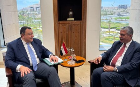 السفير بحاح يبحث مع مساعد وزير الخارجية المصري العلاقات الثنائية بين البلدين