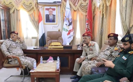 سيئون: قائد المنطقة العسكرية الثانية يزور قيادة المنطقة العسكرية الأولى