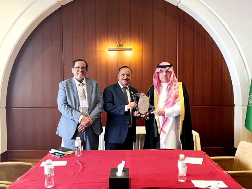 وزير النقل يبحث مع رئيس هيئة الطيران المدني السعودي أوجه التنسيق والتعاون المشترك