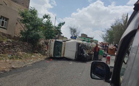 توقف حركة السير في طريقين رئيسيين يؤديان إلى العاصمة صنعاء