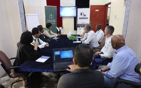 منسق الشؤون الإنسانية في اليمن يزور مؤسسة فتيات مأرب ويطّلع على تدخلاتها