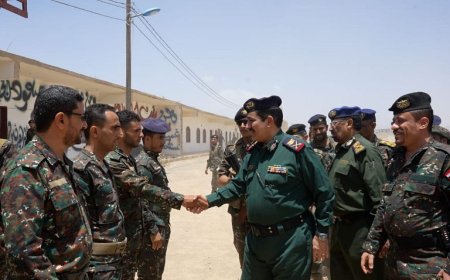 وزير الداخلية يتفقد جاهزية قوات الأمن الخاصة في مأرب ويطلع على سير العمل في مصلحة التأهيل والإصلاح