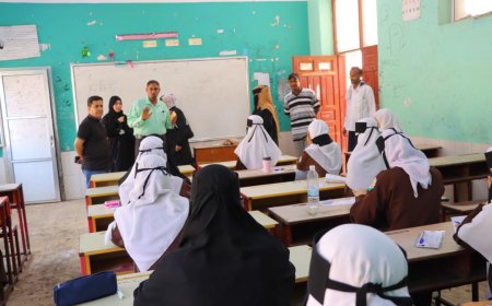 أمين عام مديرية خور مكسر يدشن امتحانات الثانوية العامة للعام الدراسي 2024 – 2025م