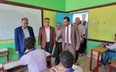 الوزير العكبري يدشن اختبارات شهادة الثانوية العامة للعام الدراسي ٢٠٢٥/٢٠٢٤م