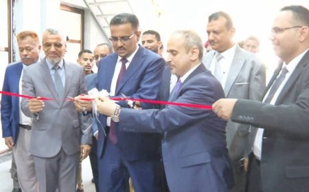 الوزير الوصابي وأمين عام محلي حضرموت العمقي يدشنان إنطلاق برنامج تطوير تخصص التبريد والتكييف في المعهد التقني بالمكلا بتمويل كويتي