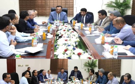 الجمارك وكاك بنك يبحثان تعزيز التعاون وتوسيع خدمات التحصيل في المنافذ الجمركية