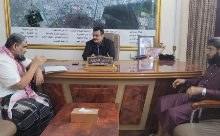 خلال لقائة بمدير عام الأوقاف والإرشاد بعدن..مدير عام المنصورة يؤكد أهمية دور خطباء المساجد في توعية المجتمع ومحاربة الظواهر السلبية