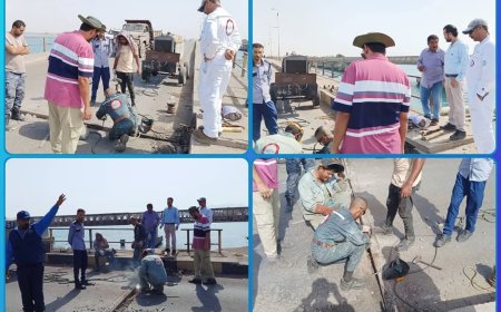 استمرار أعمال صيانة للحدود الفاصلة في جسر البريقة بالعاصمة عدن