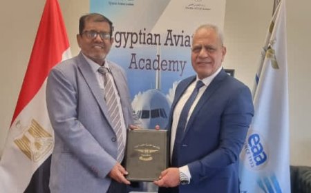 رئيس هيئة الطيران المدني يبحث مع مدير الأكاديمية المصرية لعلوم الطيران تعزيز مجالات التعاون في التدريب والتأهيل