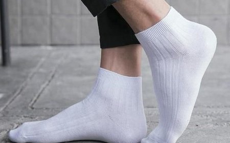 في بلد عربي شاب يقتل شقيقه بسبب الجوارب !