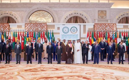 انطلاق القمة العربية  في الرياض و غياب عدد من الزعماء و الرؤساء .. ماهي اهم القضايا؟