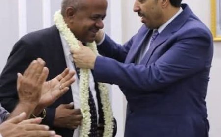 الوزير البكري يبارك للخليفي فوزه برئاسة الاتحاد العربي للرياضات المائية