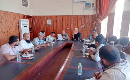 فتح مظاريف ( 5 ) مناقصات لتنفيذ أعمال مشاريع في قطاع الصرف الصحي بمديرية البريقة