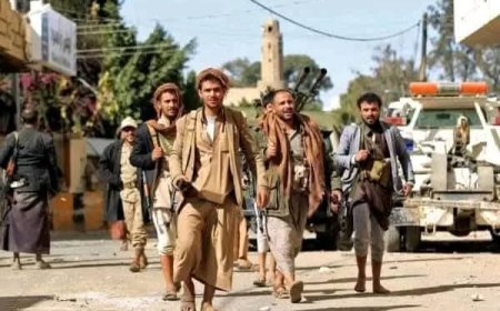 الحكومة اليمنية تحذر من بيع ممتلكات البنوك الخاصة من قبل الحوثيين وتتوعد المتورطين