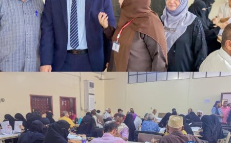 وكيل شؤون التربية والتعليم،ورئيس اللجنة الفرعية للاختبارات بالعاصمة عدن يشاركا تدشين عملية تصحيح أوراق الإجابة بكنترول عدن لاختبارات شهادة الثانوية العامة للعام الدراسي 2024 – 2025م