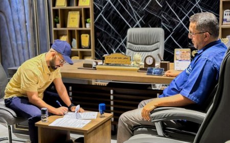 توقيع اتفاقية مشروع تعشيب نادي التلال الرياضي الثقافي في عدن