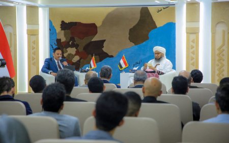 من أرض الحكمة إلى آفاق النهضة.. ندوة فكرية في السفارة اليمنية بالقاهرة تبحث دور القيم الدينية في بناء الأوطان