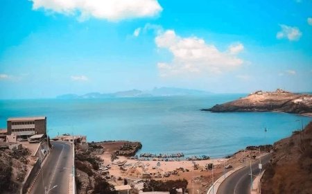 مكتب السياحة بعدن يطلق تحذيرًا عاجلًا  من السباحة خلال هذه الأشهر
