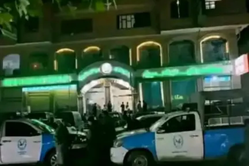 مسلحون قبليون يحاصرون مستشفى في صنعاء بعد وفاة طفلة بـ”إهمال طبي”