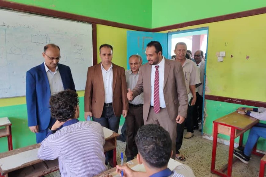 الوزير العكبري يدشن اختبارات شهادة الثانوية العامة للعام الدراسي ٢٠٢٥/٢٠٢٤م