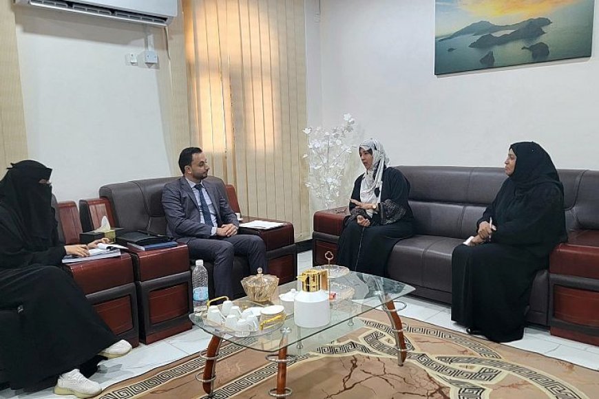 اجتماع بعدن يناقش تحديث قاعدة بيانات المنشآت الصناعية والتجارية