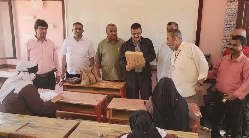 خلال تدشينه إمتحانات إنهاء الثانوية العامة.مدير عام المنصورة يؤكد أهمية الإمتحانات لترسيخ المعلومات لطلبة المدارس