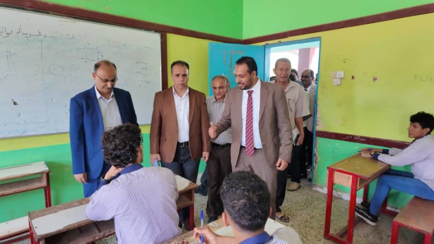 الوزير العكبري يدشن اختبارات شهادة الثانوية العامة للعام الدراسي ٢٠٢٥/٢٠٢٤م