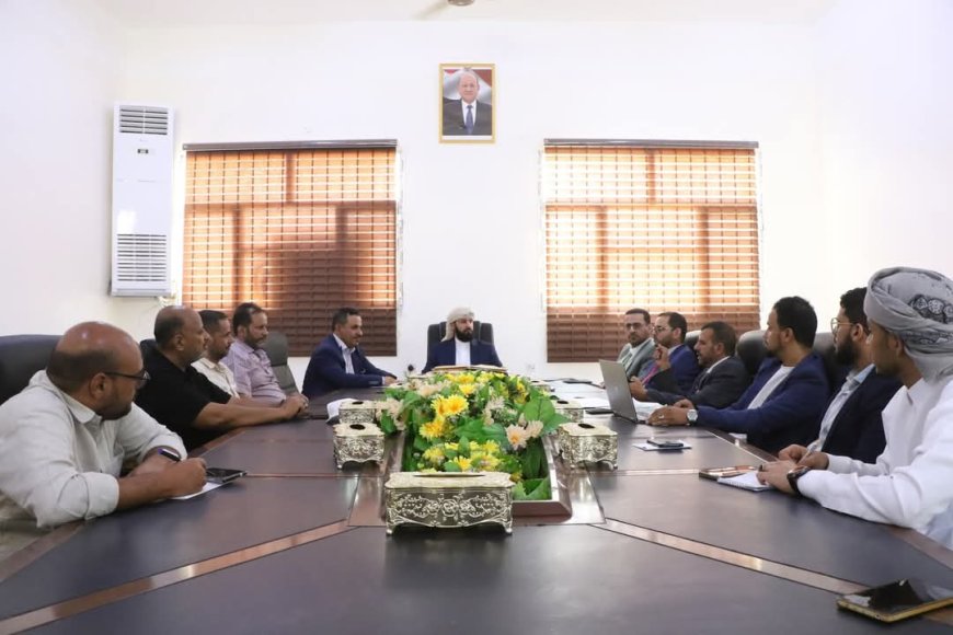 وزارة الأوقاف تفتح مظاريف مناقصة شركات النقل البري لحجاج موسم 1446هـ وتؤكد على الشفافية والجودة