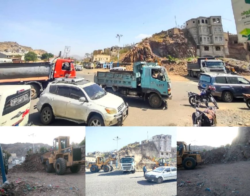 بتوجيهات مدير عام "القاهرة".. بدء أعمال إزالة مخلفات الأتربة وفتح الطريق في جولة الكهرباء