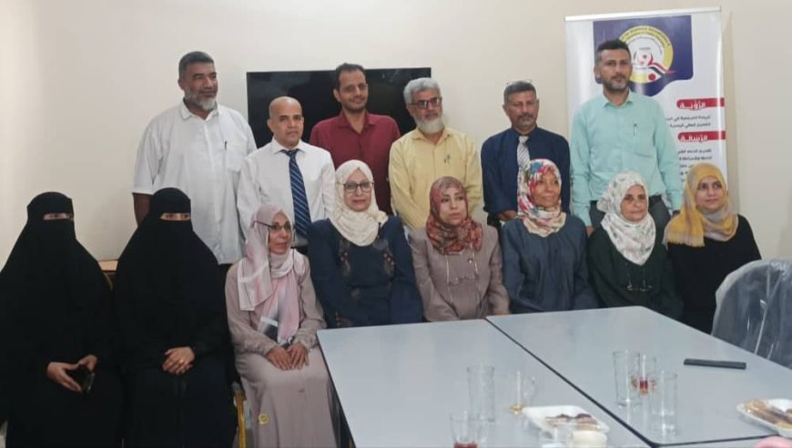 مجلس الاعتماد الأكاديمي يلتقي بعمادة ولجنة الاعتماد بكلية الصيدلة بجامعة عدن