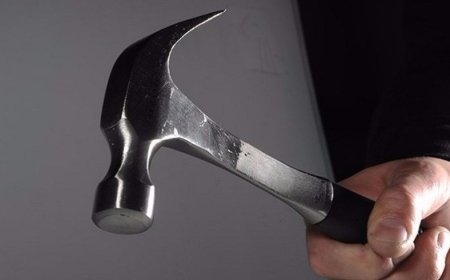 قتل والديه ثم ذهب لحفلة .. حادثة  قتل بدم بارد