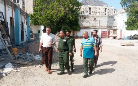 الجاوي وجميل يطلعان على أعمال إنشاء مكتب الأحوال المدنية في المعلا 