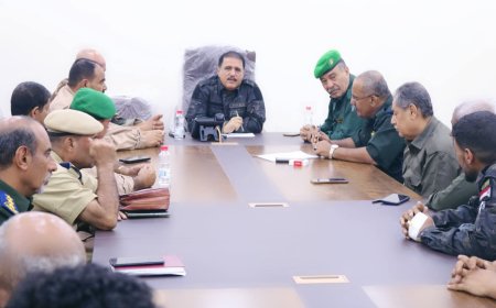 اجتماع أمني موسع في عدن برئاسة العميد جبر لبحث التحديات الأمنية وتعزيز الاستقرار.