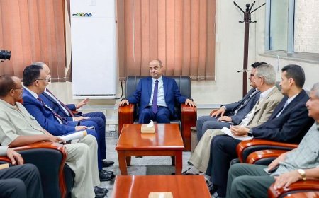 رئيس الوزراء يشدد على المسؤولية المضاعفة لوزارة المالية في الظروف الراهنة