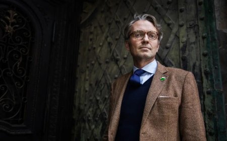 بعد فضيحة جنسية.. وفاة دبلوماسي مشتبه به بالتجسس