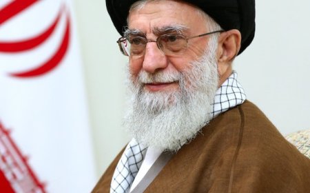 عاجل .. المرشد الإيراني:"  الان العدو الصهيوني يلاقي جزاه "..