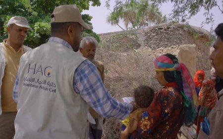 خلية الأعمال الإنسانية تقدم مساعدات طارئة لأسرة فقدت أبناءها في حيس