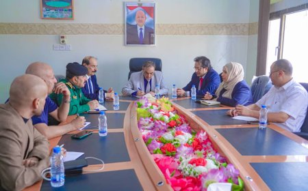 اللجنة الوطنية للتحقيق تبحث مع السلطات المحلية والأمنية في شبوة مستجدات حقوق الإنسان وتعزيز آليات الحماية