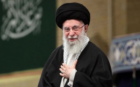 طلب ورسالة من خامنئي إلى بوتين.. والأخير يرد