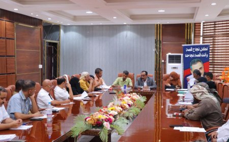 المكتب التنفيذي لمديرية خور مكسر يعقد اجتماعه الدوري ويناقش تقريري الأشغال والصحة