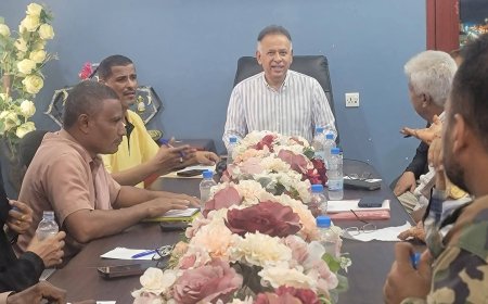 الجاوي يلتقي قيادتي المجلس الانتقالي واللجان المجتمعية بمديرية المعلا لتوحيد الجهود والتنسيق المشترك