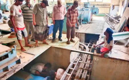 تعرض أنبوب مياه رئيسي لكسر في منطقة البرزخ وفرق الصيانة تواصل أعمال الإصلاح