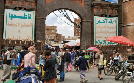 بذريعة العشوائيات.. الحوثيون يشنّون حملات قمع في صنعاء تستهدف أرزاق الفقراء والتجار