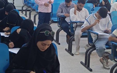 كلية الصيدلة بجامعة عدن تدشّن امتحانات الفصل الثاني